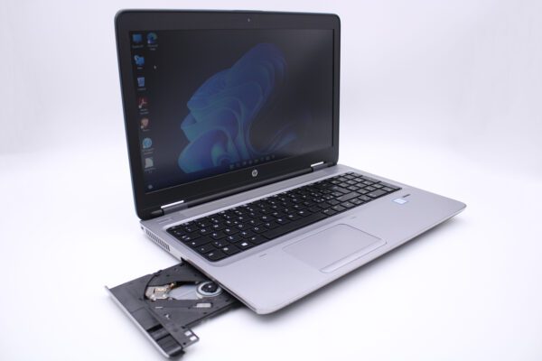 notebook Hp ProBook 650 G3 con lettore CD DVDRW Porta COM RS232 immagine reale