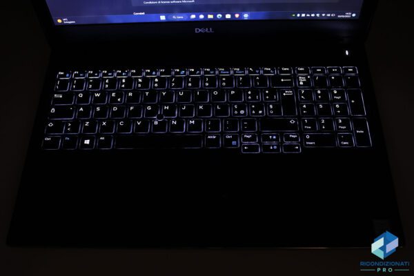 immagine reale tastiera di workstation ricondizionato grado a Dell Precision 7530
