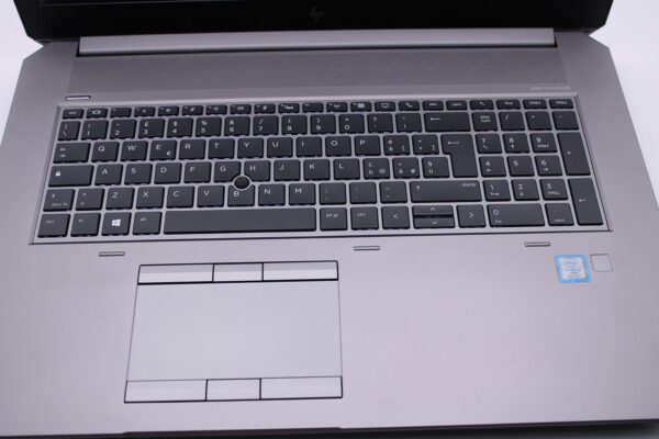 Hp ZBook 17 G5 ricondizionato immagine reale tastiera italiana