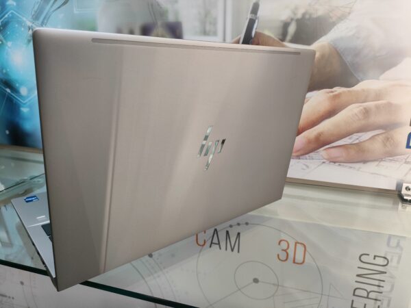 foto della workstation Hp ZBook Fury G11 pari al nuovo