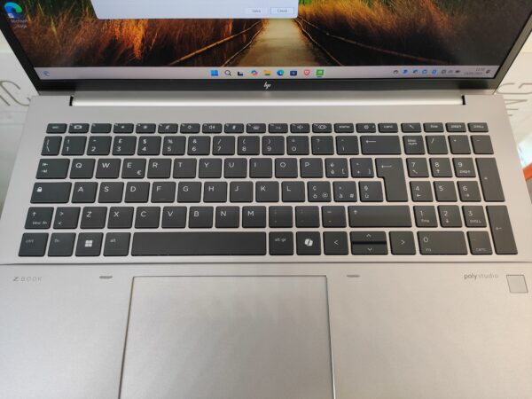 HP ZBook Fury 16 G11 usato foto tastiera italiana