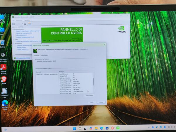 schermata caratteristiche scheda grafica Nvidia Quadro RTX 3500 Ada Generation 12GB dedicati di Workstation Hp ZBook Fury 16 G11 ricondizonato