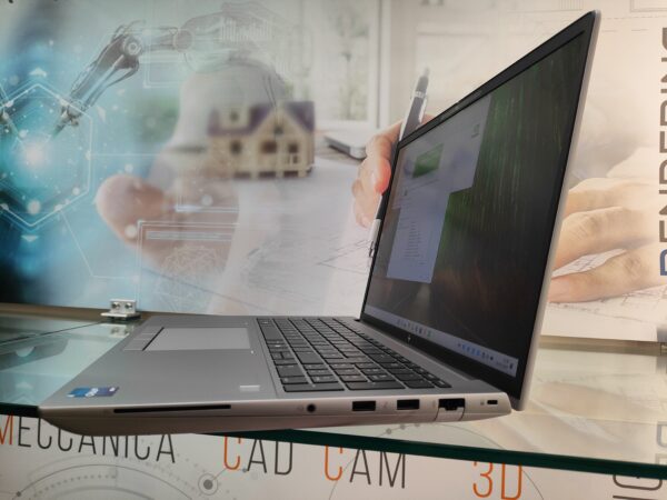 workstation HP ZBook Fury G11 ricondizionato lato destro