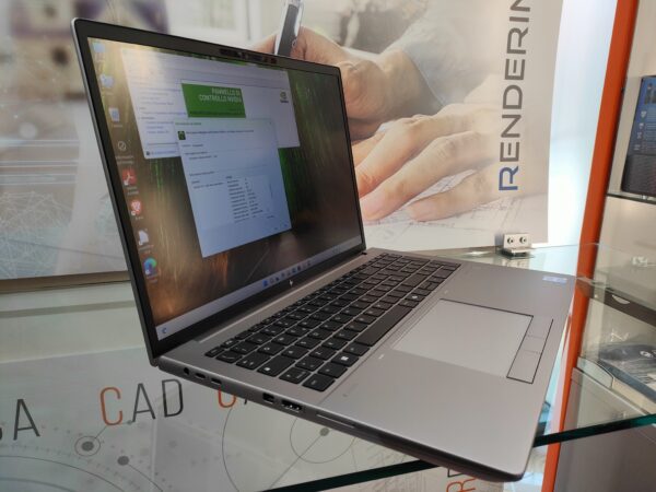 workstation Hp ZBook Fury G11 usato lato sinitro